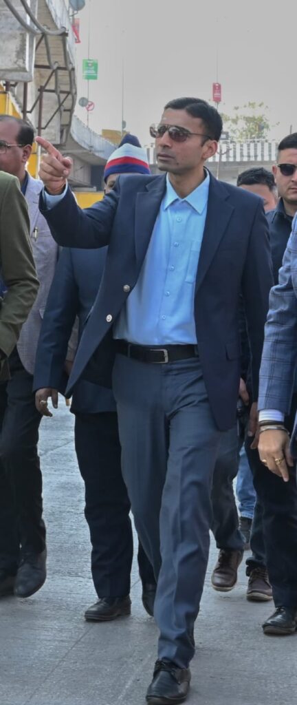 सविन बंसल,डीएम देहरादून 